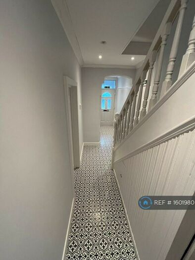 2 Bedroom Flat To Rent In Alexandra Ave, Luton, LU3
