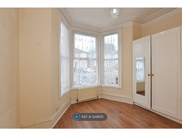 1 Bedroom Flat To Rent In Argyle Road, Ilford, IG1