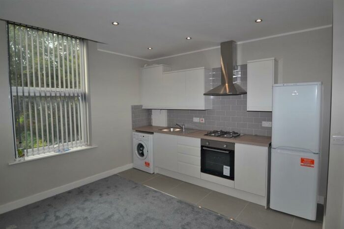 2 Bedroom Flat To Rent In Westfield Terrace, Chapel Allerton, Leeds, LS7