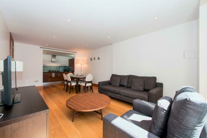 2 Bedroom Flat To Rent In Baker Street, Marylebone, NW1