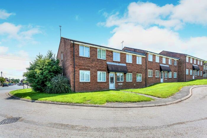 1 Bedroom Flat To Rent In Gordon Close, Haywards Heath, RH16