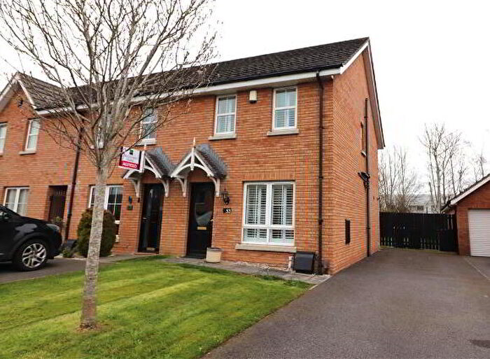 2 Bedroom TownHouse For Sale In Mornington Gardens, Lisburn, BT28