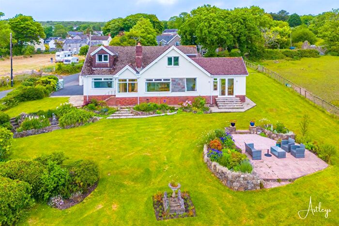 4 Bedroom Detached House For Sale In Reynoldston, Swansea, SA3