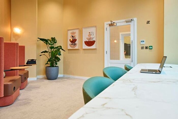 2 Bedroom Flat To Rent In Westminster Way, Oxford, OX2