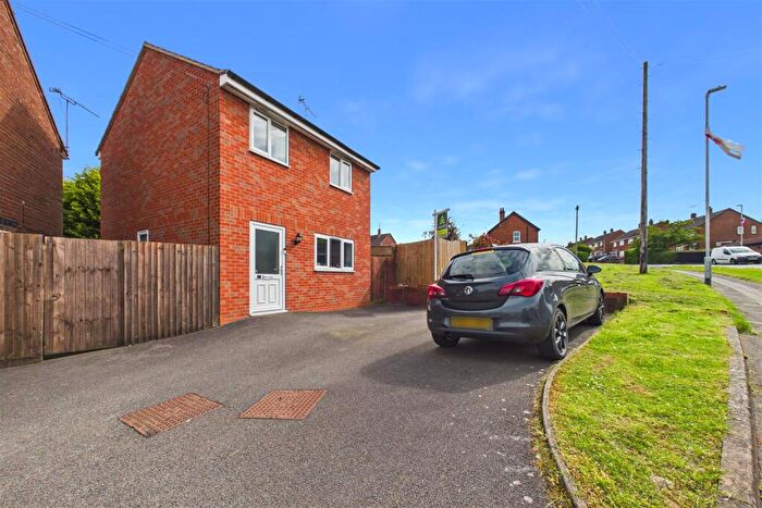 2 Bedroom Detached House For Sale In Bentley Road, Uttoxeter, Staffordshire, ST14