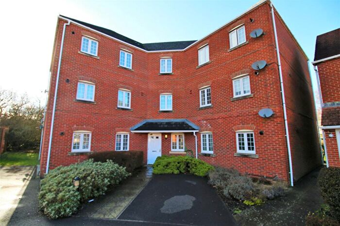 2 Bedroom Apartment To Rent In Wedderburn Avenue, Beggarwood, RG22