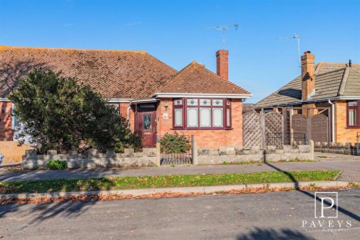 2 Bedroom Semi-Detached Bungalow For Sale In Woburn Avenue, Kirby Cross, CO13