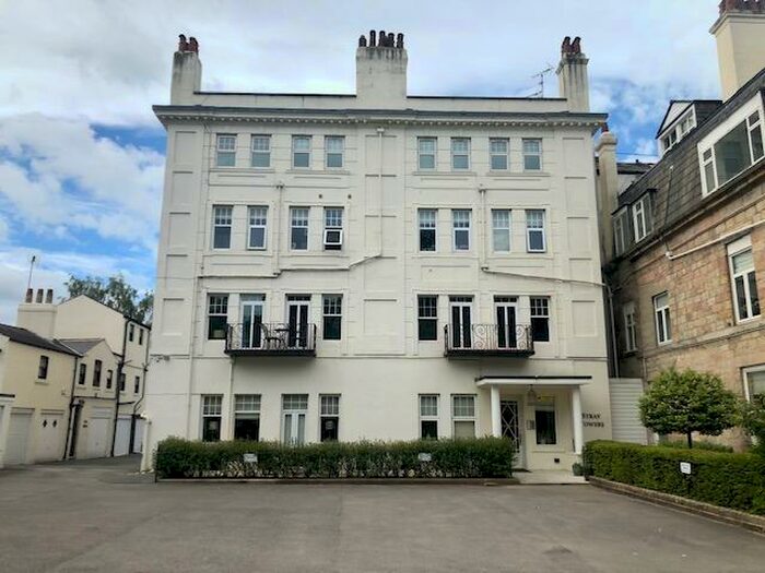 3 Bedroom Apartment To Rent In Victoria Road, Harrogate, HG2