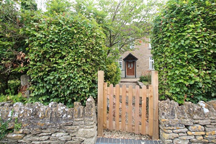 3 Bedroom Semi-Detached House To Rent In Stanton St. Quintin, Chippenham, SN14