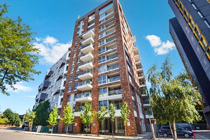 2 Bedroom Flat For Sale In Thurston Road, London, SE13