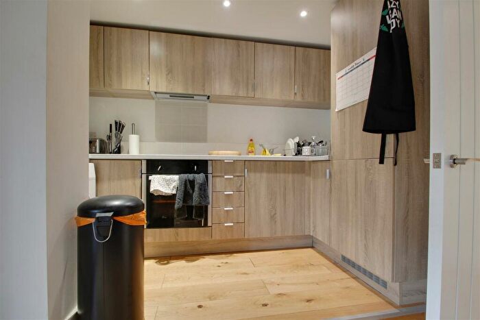 1 Bedroom Flat To Rent In Selden Road, Worthing, BN11