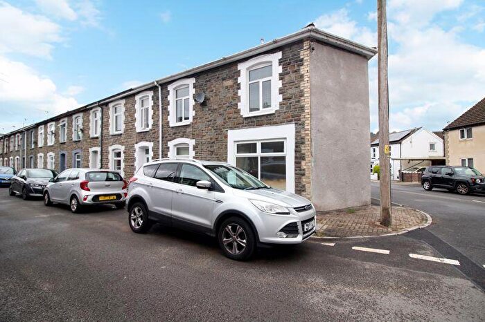 3 Bedroom End Of Terrace House For Sale In Bassett Street, Trallwn, Pontypridd, CF37
