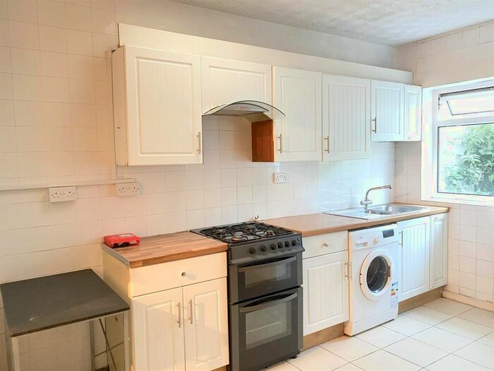 3 Bedroom Terraced House To Rent In Oxford Street, Swansea, SA1