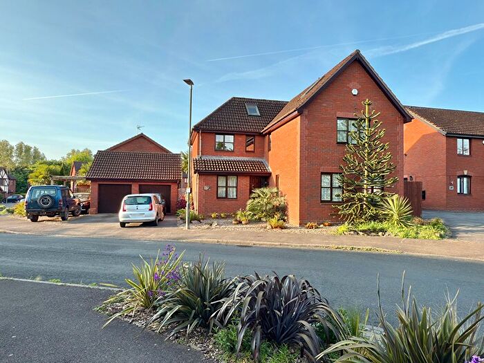 6 Bedroom Detached House For Sale In Mowbray Avenue, Tewkesbury, GL20