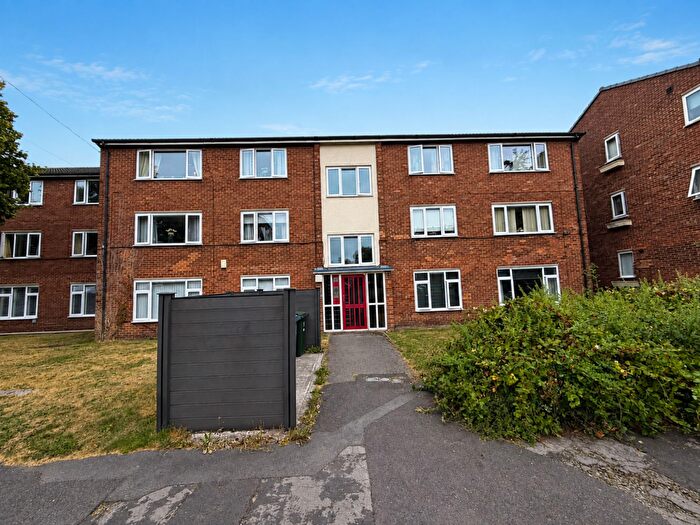 2 Bedroom Flat For Sale In Lord Street, Burscough, L40