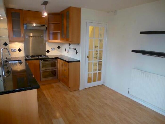 2 Bedroom Property To Rent In Romans Court, Nottingham, NG6