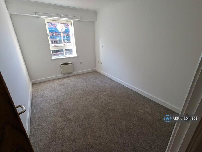 2 Bedroom Flat To Rent In Millsands, Sheffield, S3