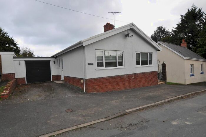 3 Bedroom Detached Bungalow For Sale In Rhandir, Llanboidy Road, Meidrim, Carmarthen SA33