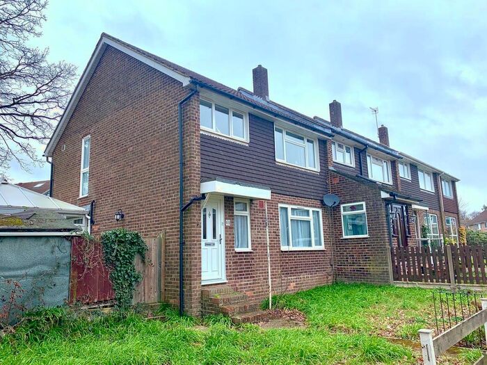 3 Bedroom End Of Terrace House To Rent In Reeves Way, Bursledon, Southampton, SO31
