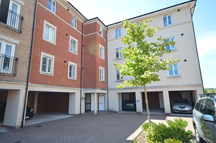 2 Bedroom Flat To Rent In Ffordd James McGhan, Cardiff, CF11