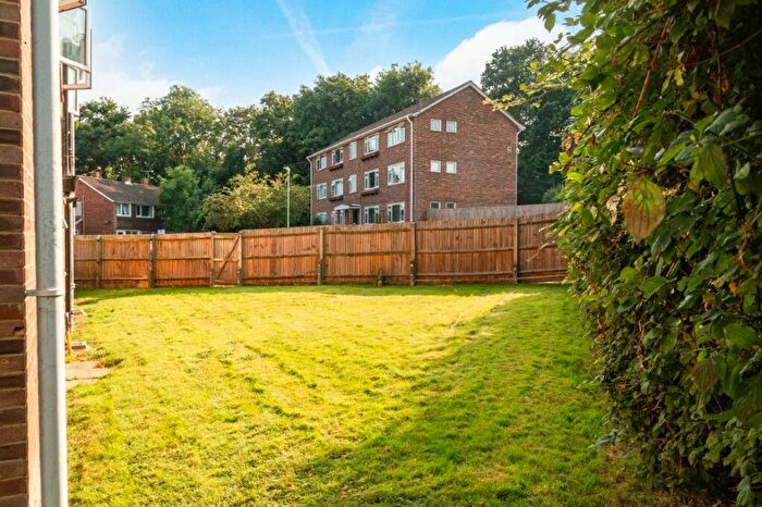 2 Bedroom Apartment For Sale In Shaftesbury Road, Canterbury, Kent, CT2