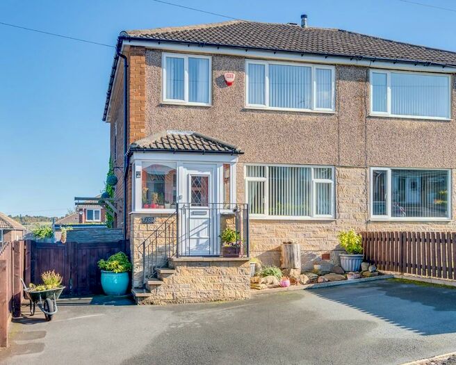 Houses for sale & to rent in WF15 8DA, Quaker Lane, Cleckheaton Liversedge