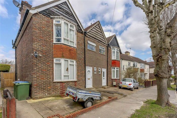 3 Bedroom End Terrace House To Rent In Leith View Road, Horsham, West Sussex, RH12