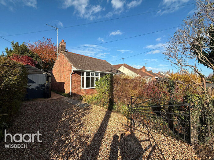 2 Bedroom Bungalow For Sale In Listers Road, Upwell, PE14