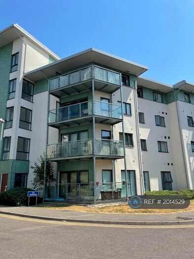 2 Bedroom Flat To Rent In Rollason Way, Brentwood, CM14