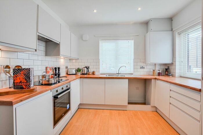 3 Bedroom Terraced House To Rent In Skye Edge Avenue, Skye Edge, Sheffield S2