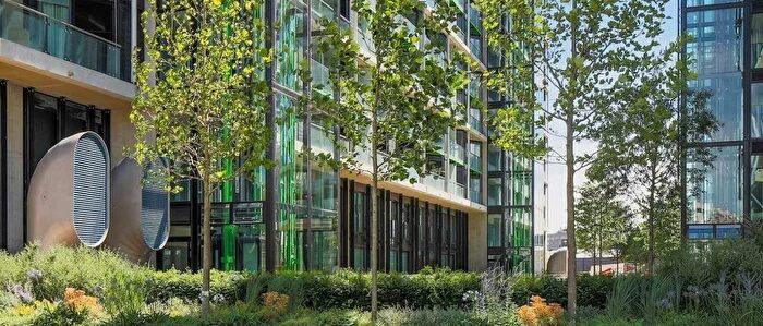 2 Bedroom Flat To Rent In Riverlight Quay, Nine Elms, London, SW11