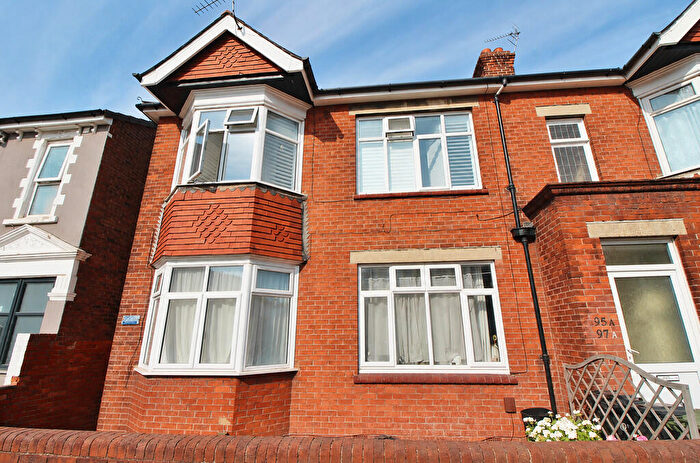 2 Bedroom Flat For Sale In Gladys Avenue, North End, PO2