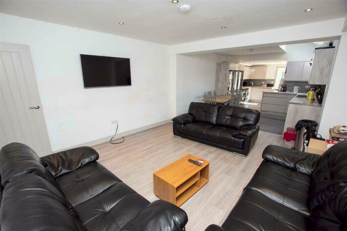 7 Bedroom House To Rent In Selly Hill Road, Birmingham, B29