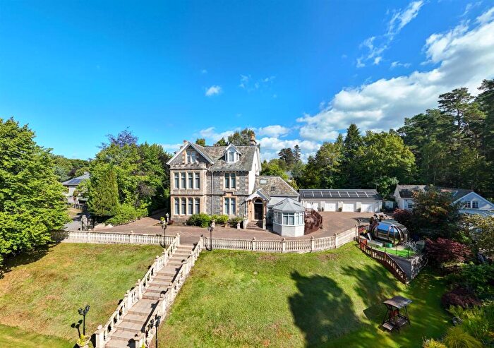 8 Bedroom Detached House For Sale In Dunstaffnage House & Cottage, Woodside Avenue, Grantown On Spey, PH26