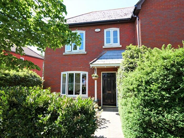 3 Bedroom Semi-Detached House For Sale In Alnesbourn Crescent, Ipswich, IP3