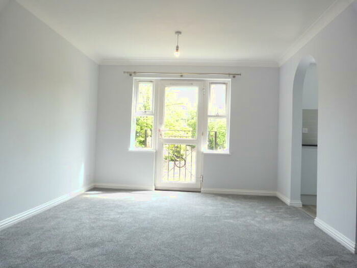 1 Bedroom Apartment To Rent In Page Street, Mill Hill, London, NW7