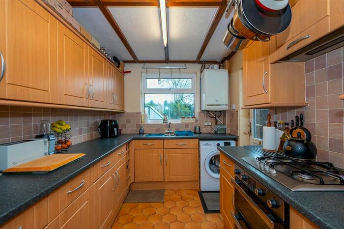 3 Bedroom Cottage For Sale In Derby Road, Skelmersdale, WN8