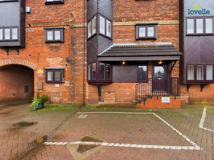 2 Bedroom Flat To Rent In Maltings Court, Market Rasen, LN8