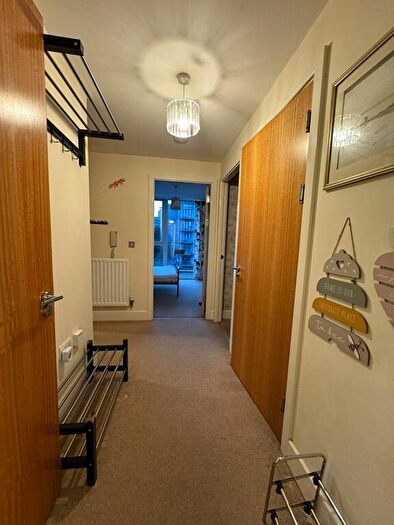 2 Bedroom Apartment To Rent In Longleat Avenue, Park Central, Birmingham, West Midlands, B15