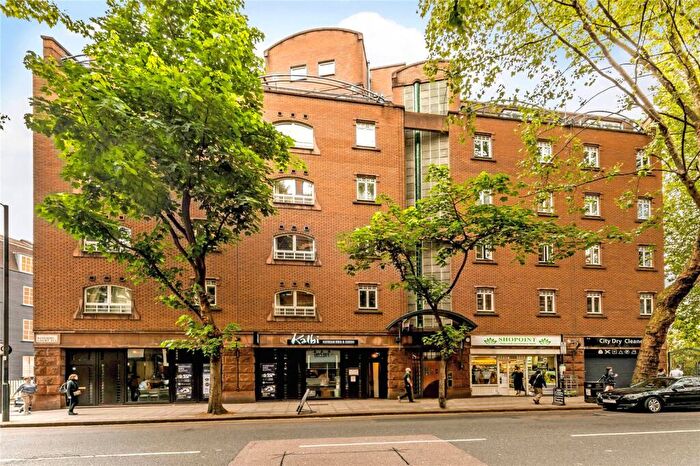 2 Bedroom Flat For Sale In Rosebery Court, Covent Garden, EC1R