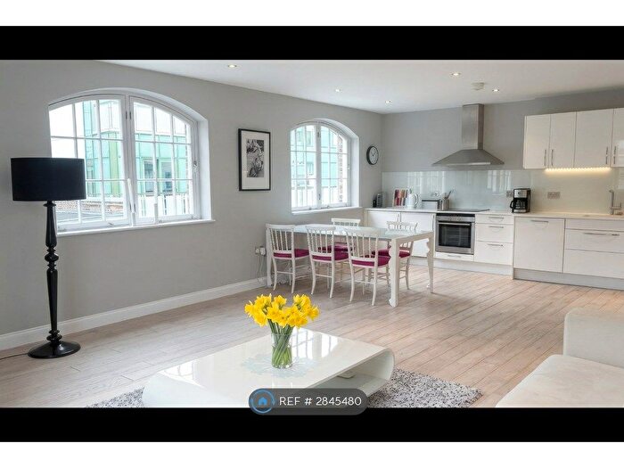 2 Bedroom Flat To Rent In Bermondsey Street, London, SE1