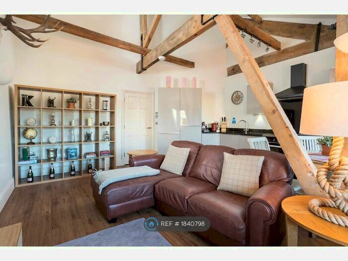 2 Bedroom Flat To Rent In Hunter House, York, YO1