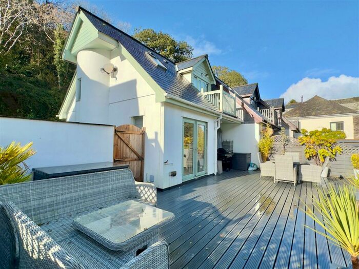 2 Bedroom End Of Terrace House For Sale In Little Petherick, PL28