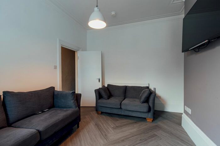 5 Bedroom Flat To Rent In Lambert Street, Hull HU5