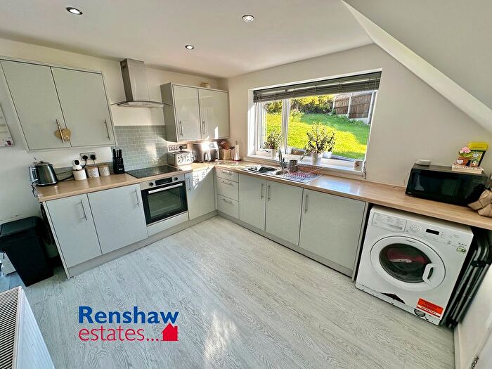 3 Bedroom Semi-Detached House For Sale In Tilton Grove, Kirk Hallam, Ilkeston, DE7