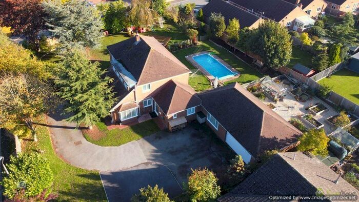 4 Bedroom Detached House For Sale In Trent View, Marton, Gainsborough, DN21