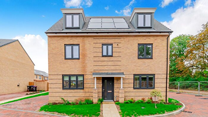 5 Bedroom Detached House To Rent In Leaf Living At Stortford Fields, Bishop, Hertfordshire, CM23
