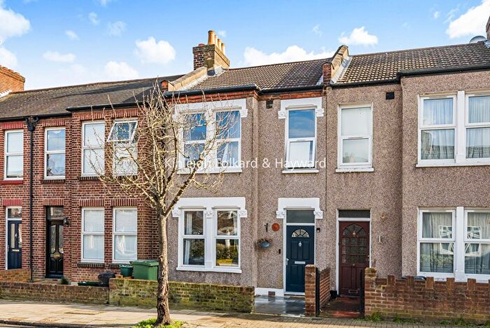 3 Bedroom Detached House To Rent In Blandford Road, Beckenham, BR3