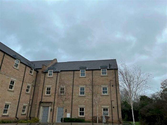 2 Bedroom Flat For Sale In Flanders Close, Bicester, OX26