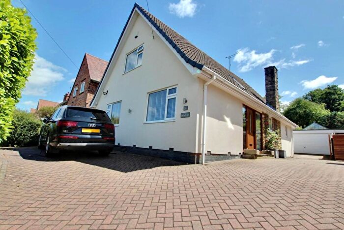 5 Bedroom Detached House For Sale In Main Street, Swanland, HU14
